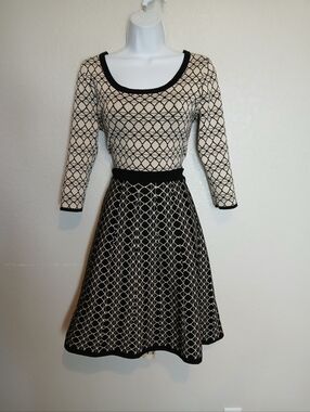 Danny & Nicole Black & Cream Geometric Stretch Knit Sweater Fit & Flare Dress